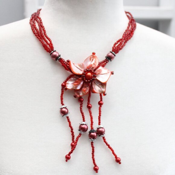 Vintage Women's Red Beaded Floral Pendant Accent Dangle Strands Necklace - Picture 1 of 4